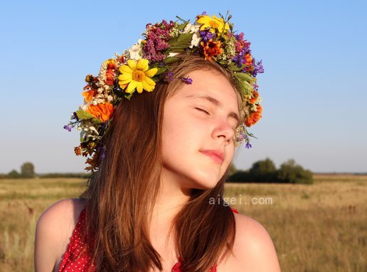 花, 微笑, 歡樂, 儀式, 仙女(girl, baby, wreath, flowers, smile