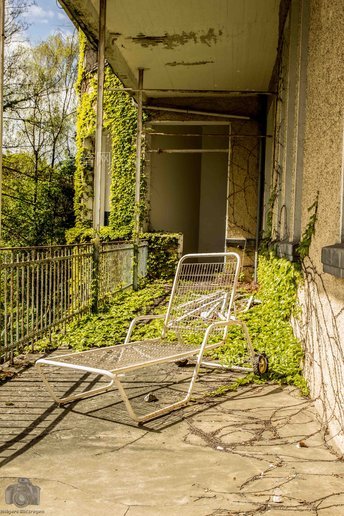 破舊失物陽臺(dilapidated-lost-place-balcony)